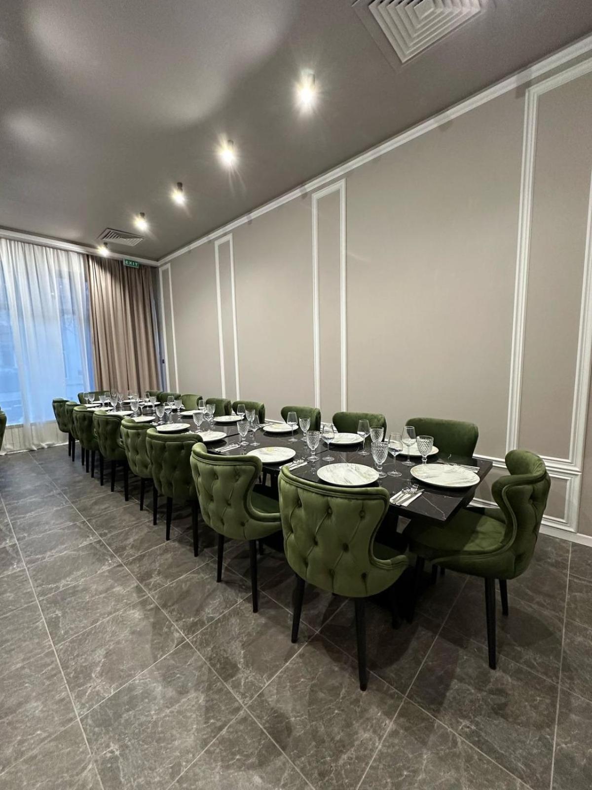 Coliseum Hotel Calafat Ngoại thất bức ảnh