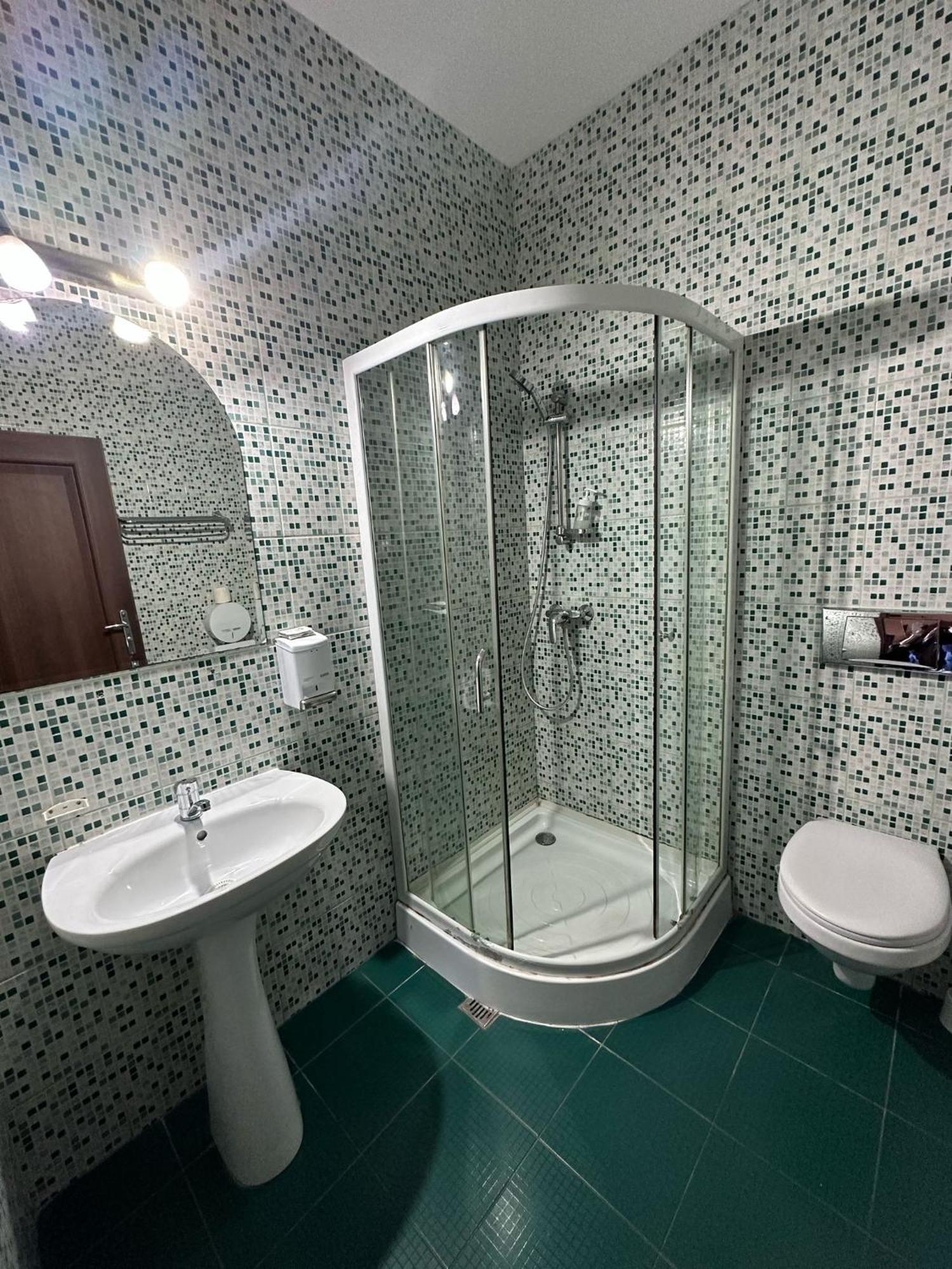 Coliseum Hotel Calafat Ngoại thất bức ảnh