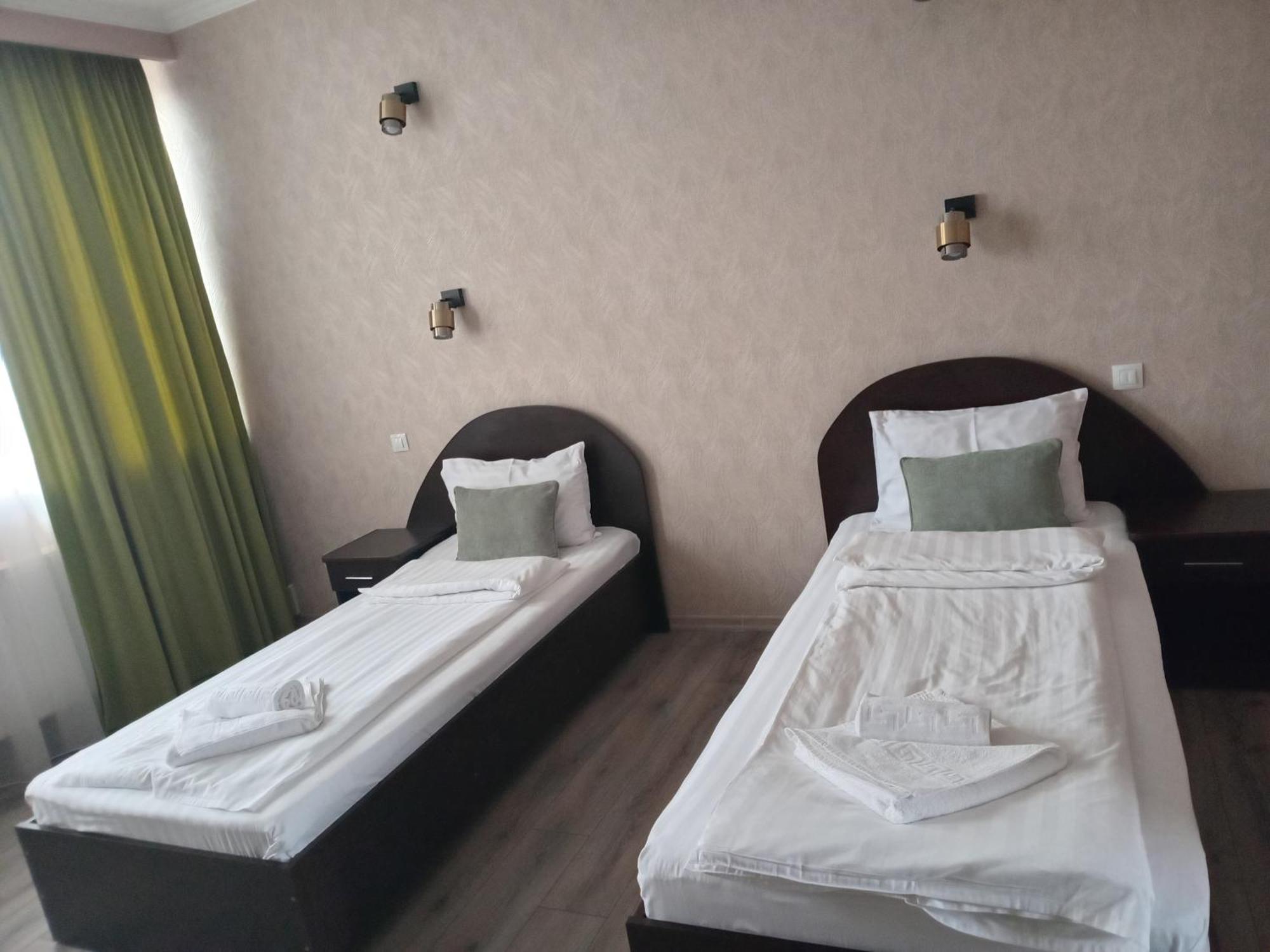 Coliseum Hotel Calafat Ngoại thất bức ảnh