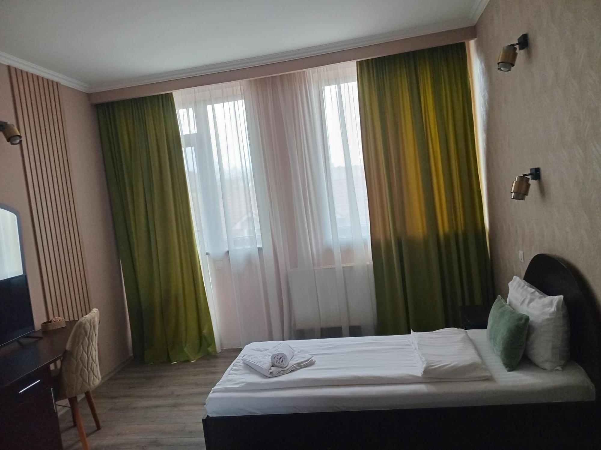 Coliseum Hotel Calafat Ngoại thất bức ảnh